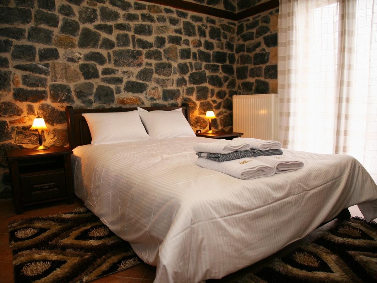 Yades Pozar Hotel Loutraki  Exterior photo